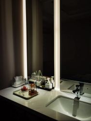 -PE SALON