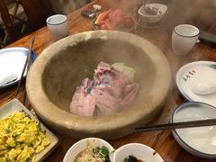 -滇香肴·云南菜蒸汽石锅鱼(云南北路店)