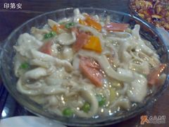 鲜蘑溜鸡片-到家尝北京菜(西坝河店)