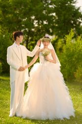 -喜爱高定婚纱摄影