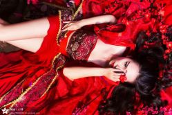 -虞美人汉服摄影