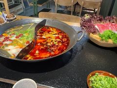 -鹿鸣山草本茶香火锅(园西路店)