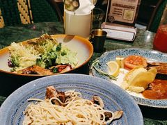 -秘密旅行Bonjour(黑金冠 江南西店)