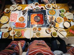 -老牌坊云南鱼豆花火锅(哈西万达店)