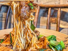-方铲铲·成都板凳面(滨江银泰店)