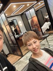 -Z.X HAIR SALON张新美业