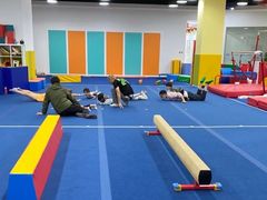 -蜩动儿童运动成长馆(恒生万鹂广场店)