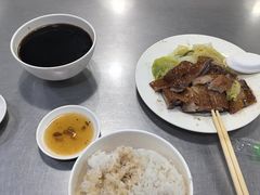 -华香鹅快餐店
