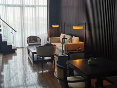 -深圳隐秀山居酒店
