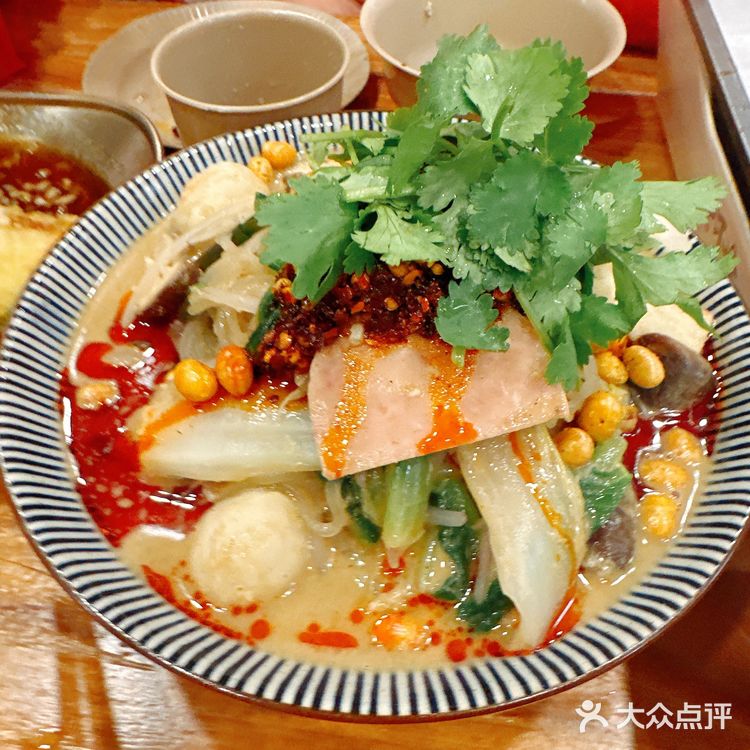 没想到在上海也能吃到这么好吃的烧烤店[调皮]