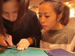 老闆娘（左邊）-如果·追梦手工皮具DIY教学店(田子坊店)