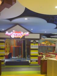 -MELAND CLUB亲子乐园•派对(虹桥万象城店)