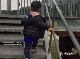 今天不是第一次去的是第二次了 小孩一直吵着要去博物馆