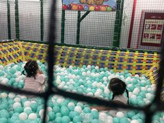 -蒙特利亲子乐园