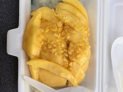 -芒果糯米饭摊子