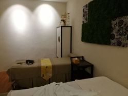 点击看大图 包房-香秀空间科技抗衰·美容中心