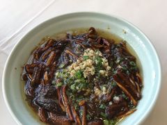 本帮响油鳝丝-上海小南国(世博源店)