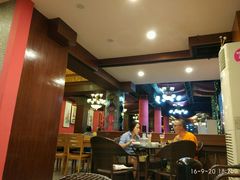 大堂-新伊邑牛扒披萨西餐厅