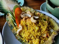 菠萝海鲜炒饭-mango tree芒果树泰国餐厅(青岛万象城店)