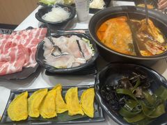 -呷哺呷哺(融创茂店)