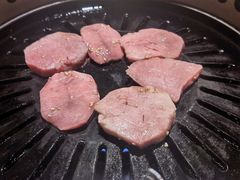 上等牛舌-炼火烤肉店