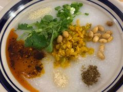 弯脚杆油茶-正南齐北·老街糯米团(洪崖洞店)