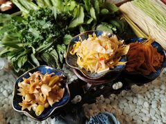 -慢丽江·云南野生菌土鸡锅(西山店)