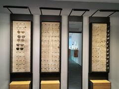 -目艮眼镜SHOWROOM(品牌集合店)
