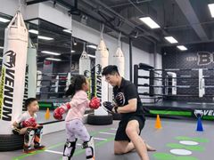-拳力汇散打搏击泰拳俱乐部(绿地缤纷城店)