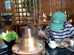 -果松木炭酸菜铜火锅·外婆参鸡汤