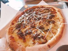 -I HOLIC艾豪丽披萨(KKone店)