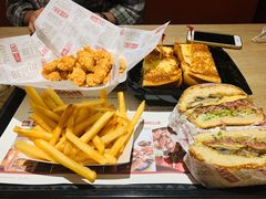 -The Habit Burger Grill 哈比特汉堡(复兴soho店)