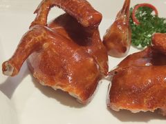 玻璃烧乳鸽-利苑酒家(宜安广场店)