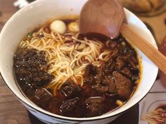 -麻婆婆白家肥肠粉(海岸城店)