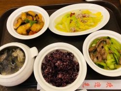 -阁涞玛尊月月子会所(温江店)