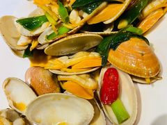 -宝燕海货工场(长江国际店)