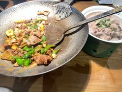 -费大厨辣椒炒肉(万家丽一店)