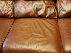 -爱革·洗衣改衣·洗鞋修鞋·洗包修包·奢侈品护理(宝地广场店)