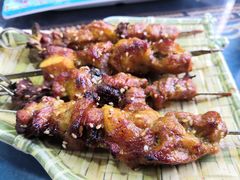 -乡村馕坑肉·烧烤·新疆菜·本地人更爱吃(阿勒泰首店)