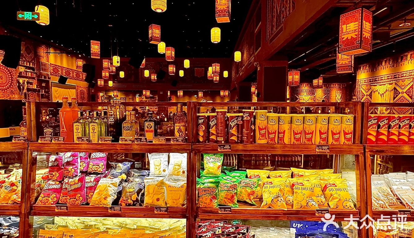 南宁这家能边听民谣边美食