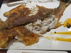 -赶海部落海鲜城(海阳路店)