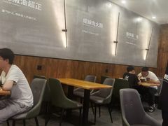 大堂-螺小胖柳州螺蛳粉(钟楼总店)