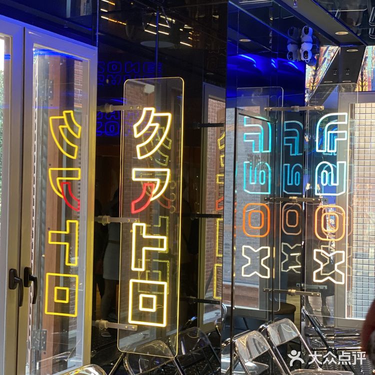 人均100+就可以和牛海鲜自由这还不冲?