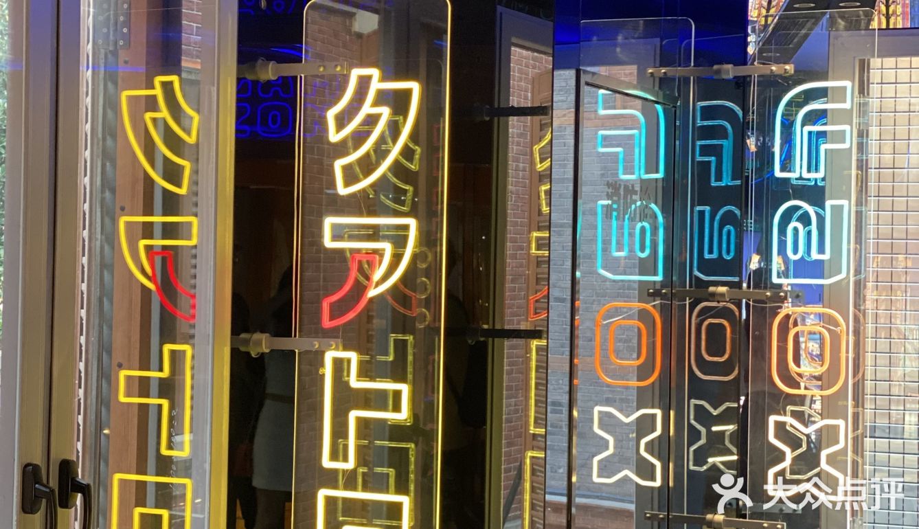 人均100+就可以和牛海鲜自由这还不冲？