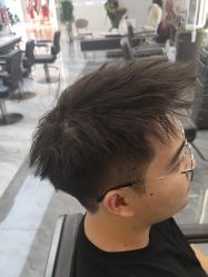 -苏奇发型·烫发染发