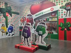 -m豆巧克力世界(上海世茂广场店)