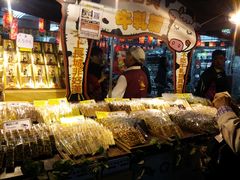 -六合夜市