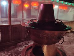 -果松木炭酸菜铜火锅·外婆参鸡汤