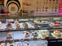面包甜点陈列柜-巴黎贝甜(杨浦宝地店)