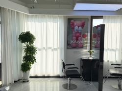 -V7 HAIR SALON